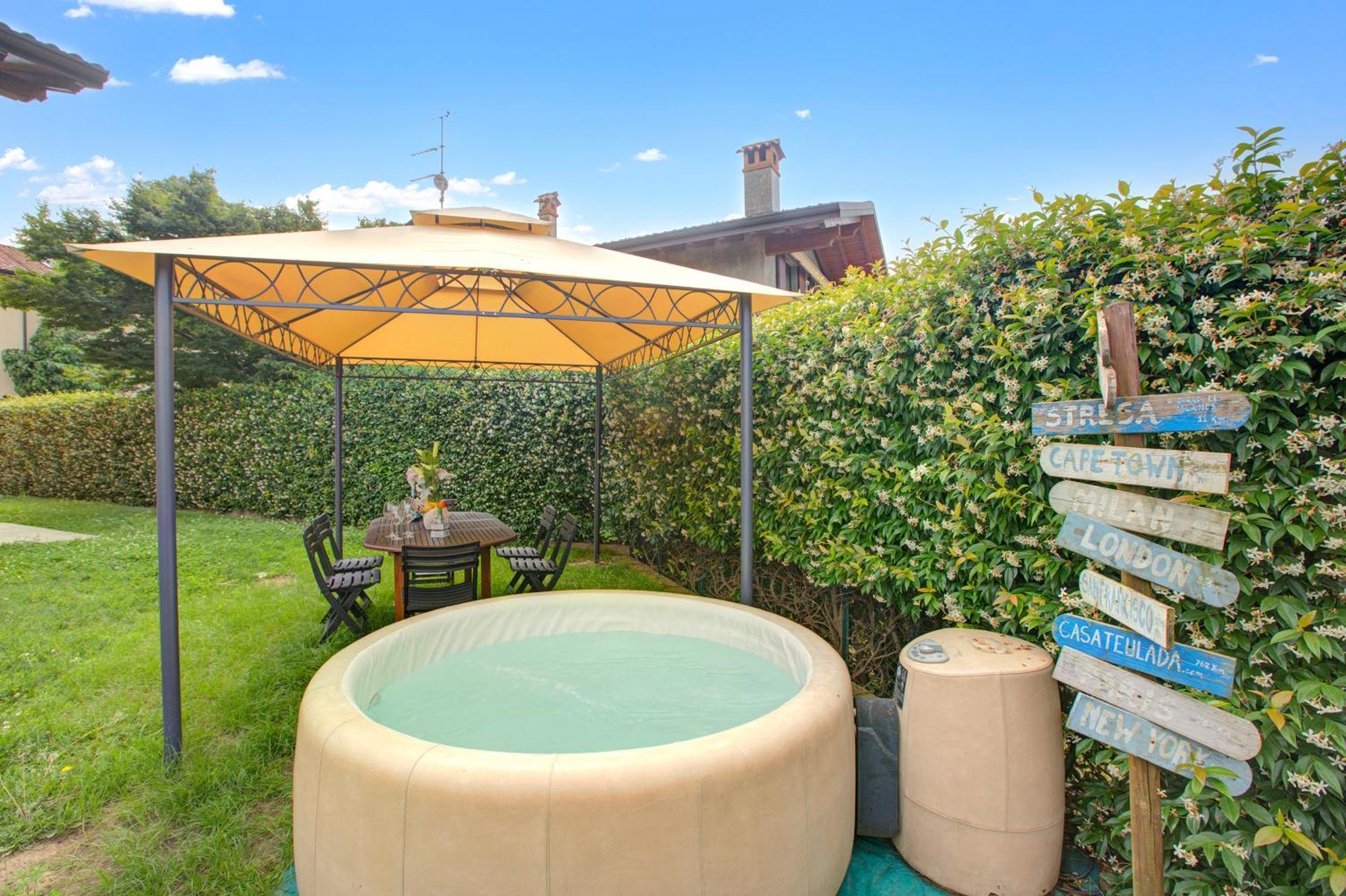 La Luna Nel Lago Lake View Garden - Happy Rentals Ispra Bagian luar foto